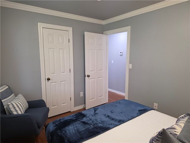 1001 11th Street, Bentonville, AR 72712