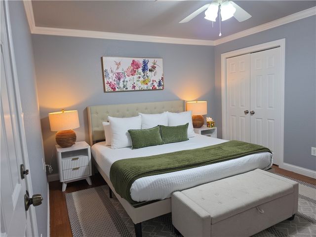 1001 11th Street, Bentonville, AR 72712