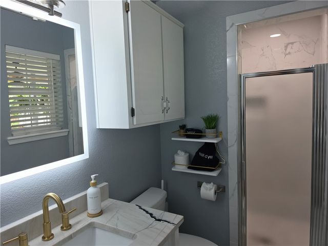 1001 11th Street, Bentonville, AR 72712