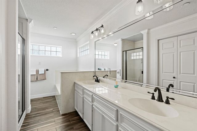 645 Warsaw Street, Hitchcock, TX 77563