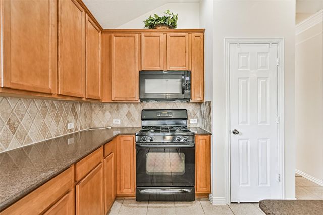 3430 Danbury Chase Trail, Fresno, TX 77545