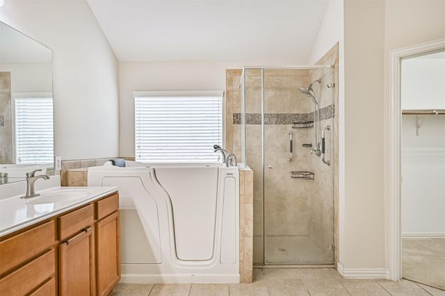 3430 Danbury Chase Trail, Fresno, TX 77545