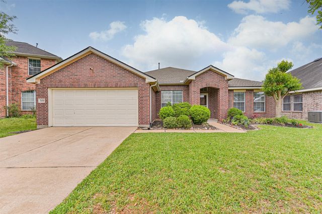 3430 Danbury Chase Trail, Fresno, TX 77545