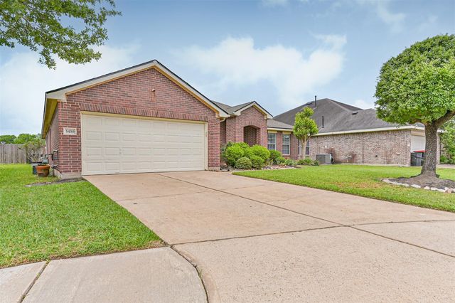 3430 Danbury Chase Trail, Fresno, TX 77545