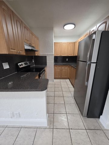 511 Banks Road 3, Margate, FL 33063