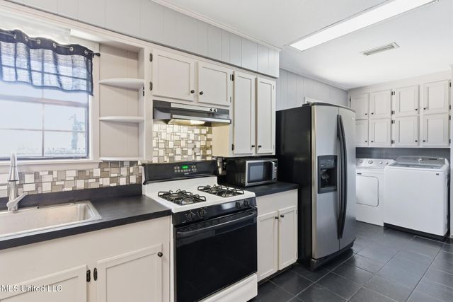 224 Hensarling Road, Petal, MS 39465