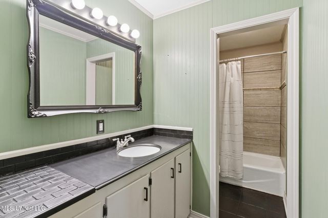 224 Hensarling Road, Petal, MS 39465