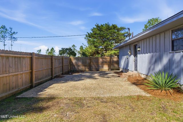 224 Hensarling Road, Petal, MS 39465