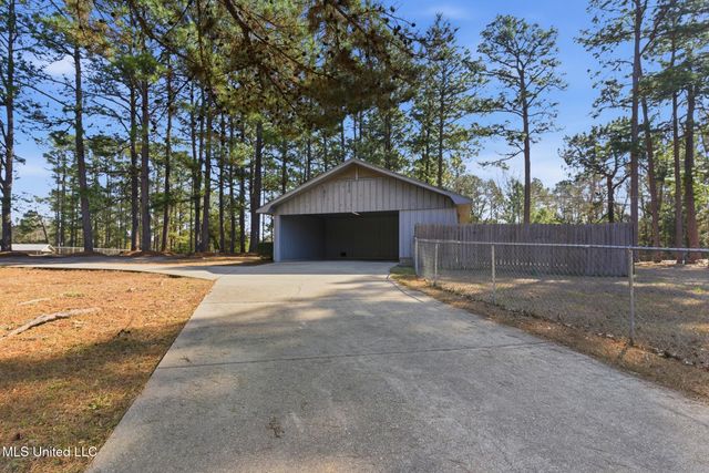 224 Hensarling Road, Petal, MS 39465