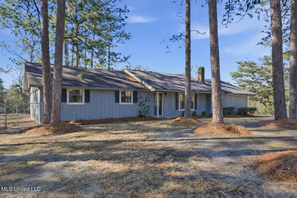 224 Hensarling Road, Petal, MS 39465