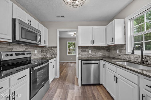 207 Winter Road, Jacksonville, NC 28540