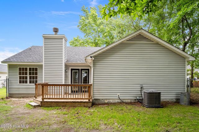 207 Winter Road, Jacksonville, NC 28540