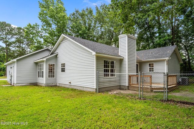 207 Winter Road, Jacksonville, NC 28540