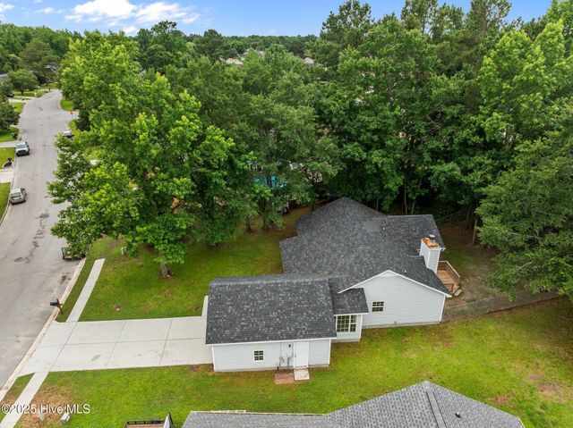 207 Winter Road, Jacksonville, NC 28540