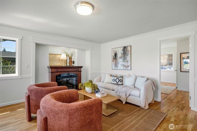 7021 20th Avenue NE, Seattle, WA 98115