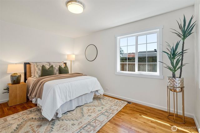7021 20th Avenue NE, Seattle, WA 98115
