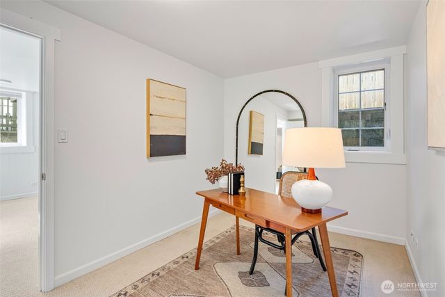 7021 20th Avenue NE, Seattle, WA 98115
