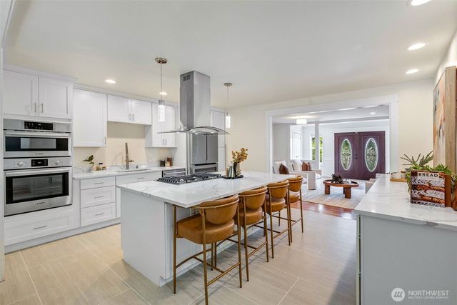 7021 20th Avenue NE, Seattle, WA 98115