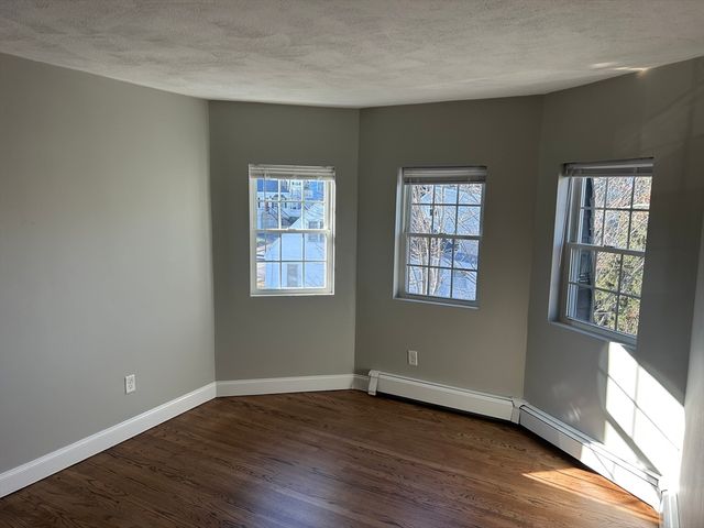 18 Ashcroft 302, Dedham, MA 02026