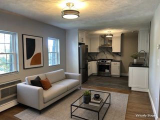 18 Ashcroft 302, Dedham, MA 02026