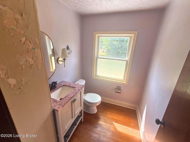 3024 Hartlage Ct, Louisville, KY 40216