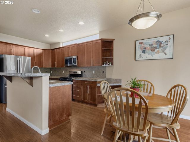 2746 Nw KENT St, Camas, WA 98607