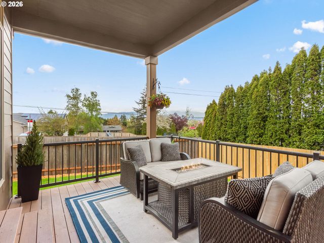 2746 Nw KENT St, Camas, WA 98607