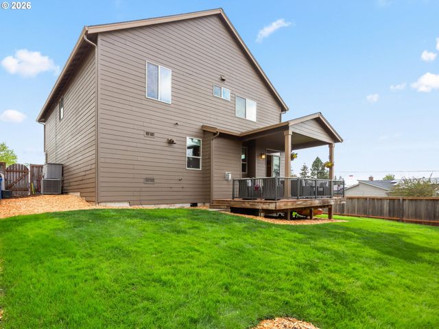 2746 Nw KENT St, Camas, WA 98607