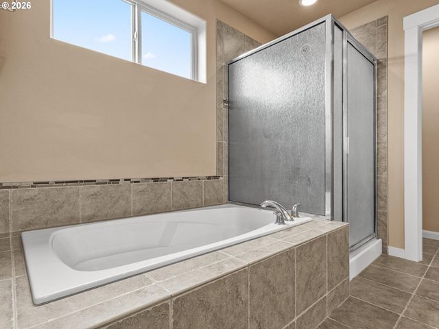 2746 Nw KENT St, Camas, WA 98607