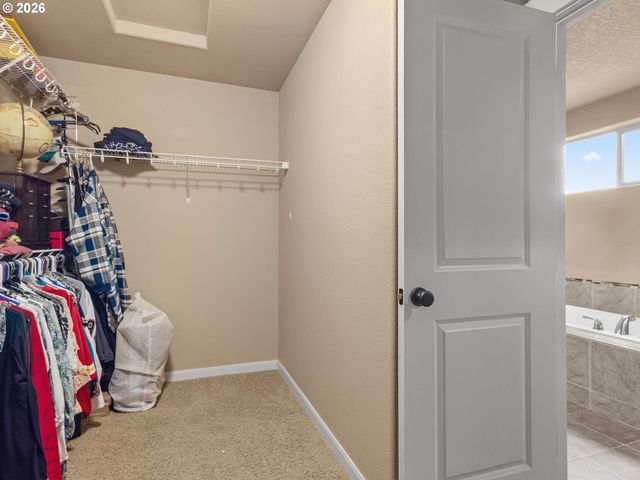 2746 Nw KENT St, Camas, WA 98607