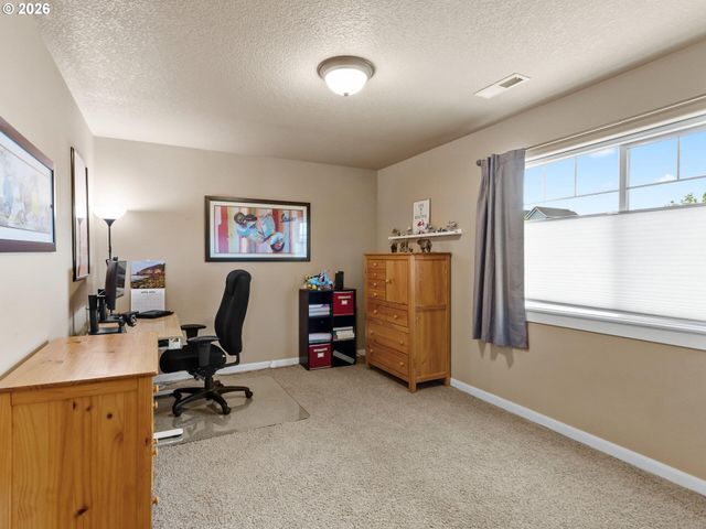 2746 Nw KENT St, Camas, WA 98607