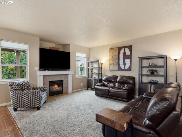 2746 Nw KENT St, Camas, WA 98607