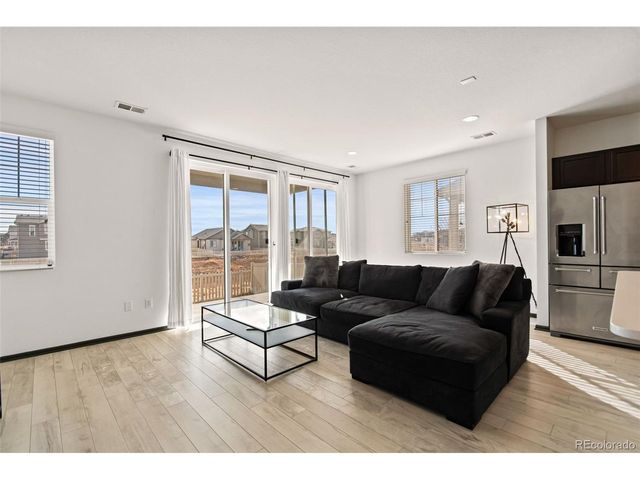 10476 Akron St, Commerce City, CO 80640