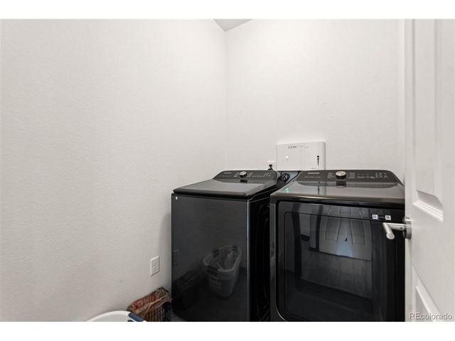 10476 Akron St, Commerce City, CO 80640