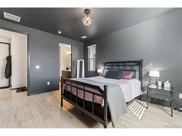 10476 Akron St, Commerce City, CO 80640