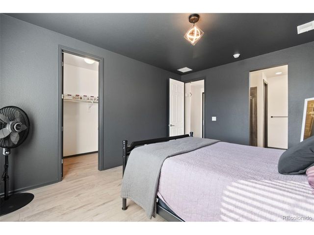 10476 Akron St, Commerce City, CO 80640