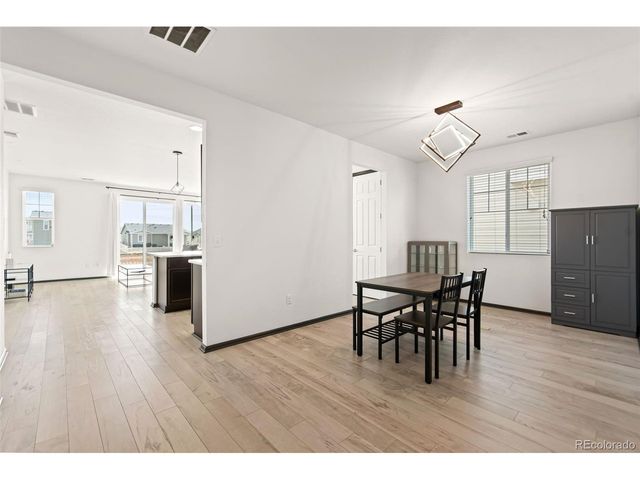 10476 Akron St, Commerce City, CO 80640