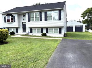 3933 N POINT RD, Baltimore, MD 21222