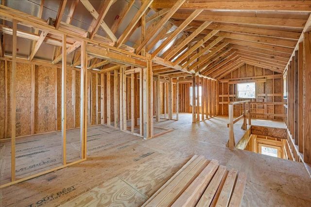 210 A N Brazos Street, Burton, TX 77835