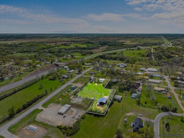 210 A N Brazos Street, Burton, TX 77835