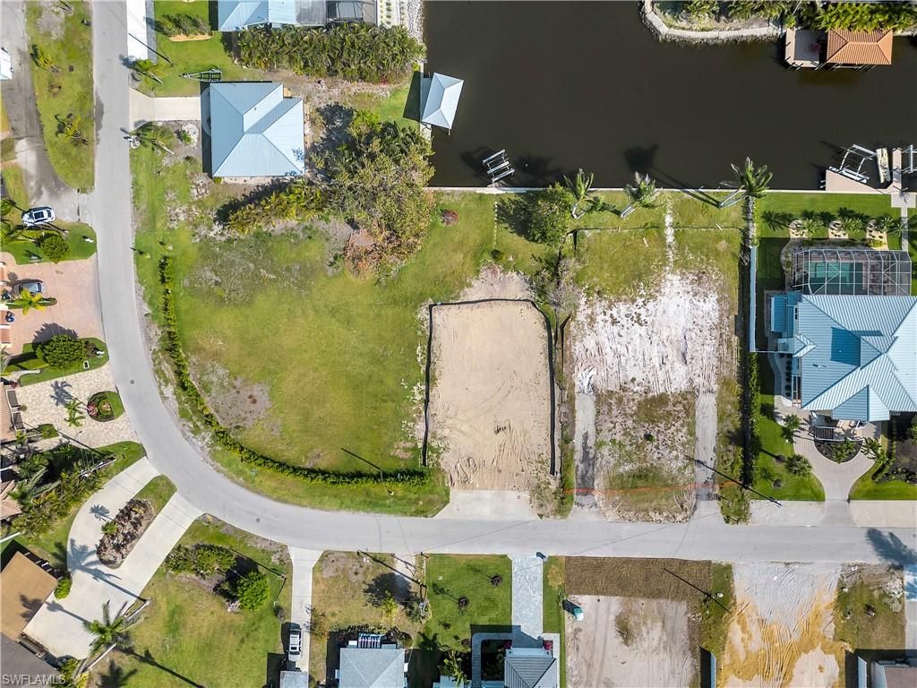 4884-4886 Esplanade ST, BONITA SPRINGS, FL 34134 — photo 4