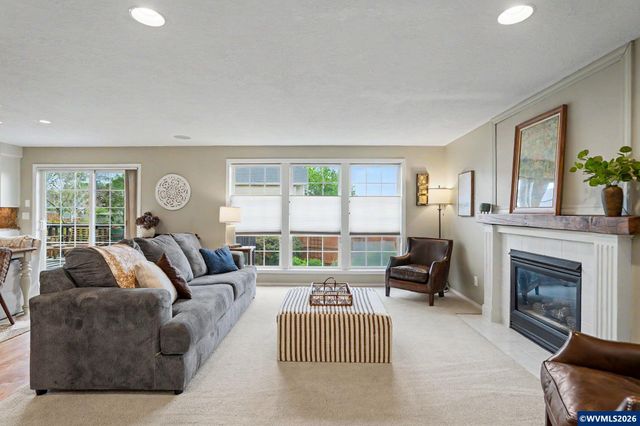 5276 Southbend Dr SE, Salem, OR 97306