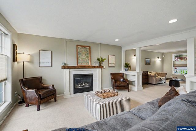 5276 Southbend Dr SE, Salem, OR 97306