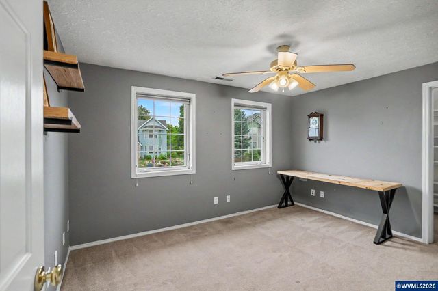 5276 Southbend Dr SE, Salem, OR 97306