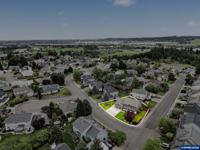 5276 Southbend Dr SE, Salem, OR 97306