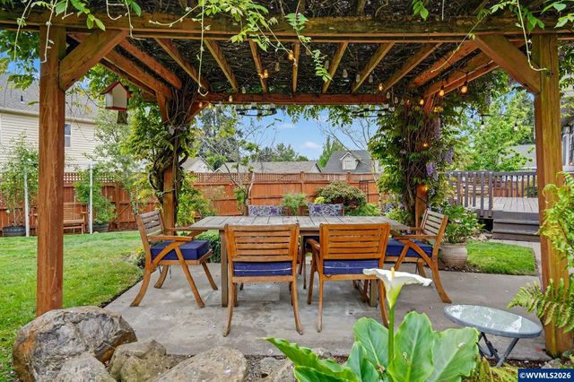 5276 Southbend Dr SE, Salem, OR 97306