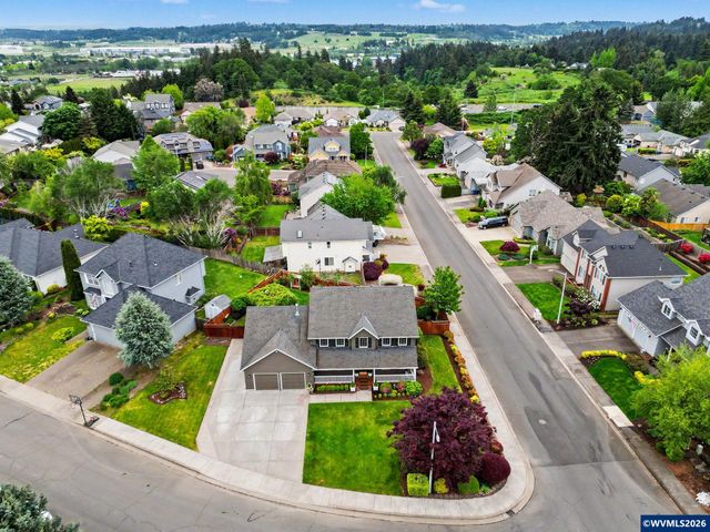 5276 Southbend Dr SE, Salem, OR 97306