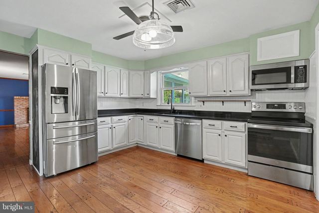 58 OLD FEDERAL RD, Camp Hill, PA 17011