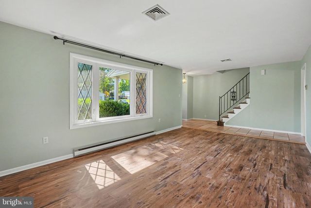 58 OLD FEDERAL RD, Camp Hill, PA 17011
