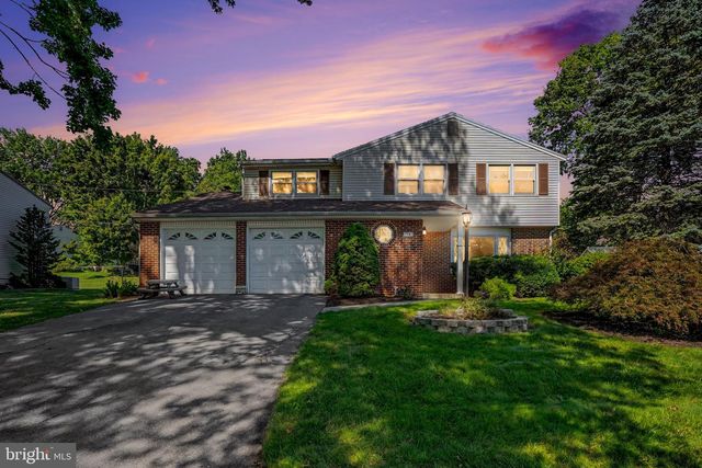 58 OLD FEDERAL RD, Camp Hill, PA 17011